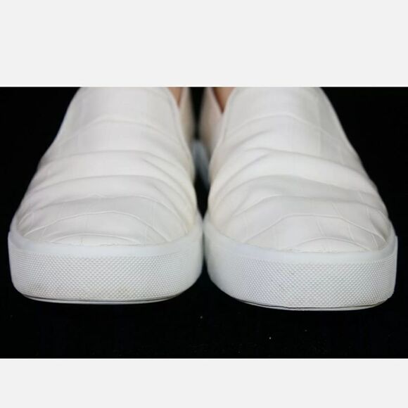 Vince Blair 5 Croc-Effect Leather Sneakers Slip-On, Cream Size 7M $250. - Picture 5 of 10